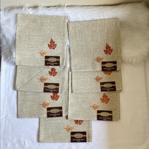 Bardwil Linens Glitter Pumpkin Napkins Set of 7. Brand New With Tags.